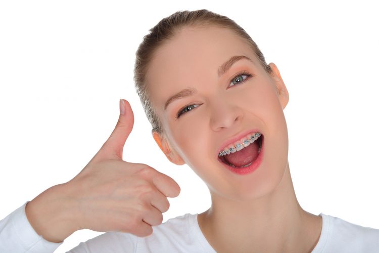Răng hàm dưới thụt vào trong là gì,Tác hại khi răng hàm dưới thụt vào trong, khắc phục răng hàm dưới thụt vào trong, hàm dưới thụt vào,răng thụt vào trong, răng bị thụt vào trong, hàm dưới bị thụt vào