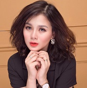 Diễn viên Trang Moon: Bọc răng sứ