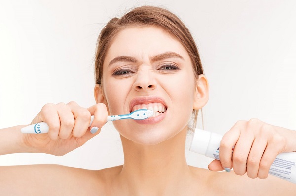 số răng của người trưởng thành, tổng số răng của người trưởng thành, số lượng răng của người trưởng thành, số răng đầy đủ của người trưởng thành, số răng hàm dưới của người trưởng thành