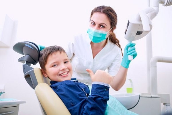 cách chữa răng ố vàng cho bé hiệu quả